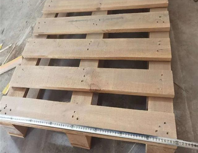 木托盤,塑料托盤,鋼托盤的優缺點優勢分別是什么？